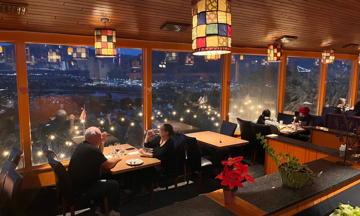 Kamloops Hotel | The Vista Inn