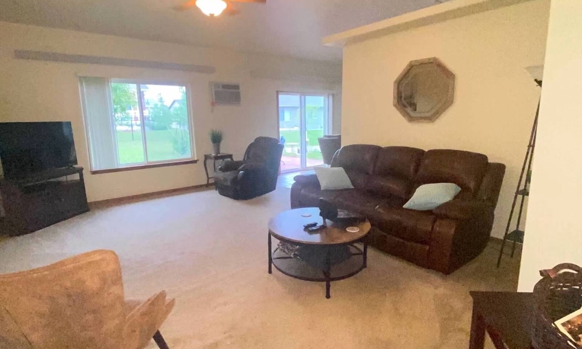 Rapid City House | Townhome in a great location!