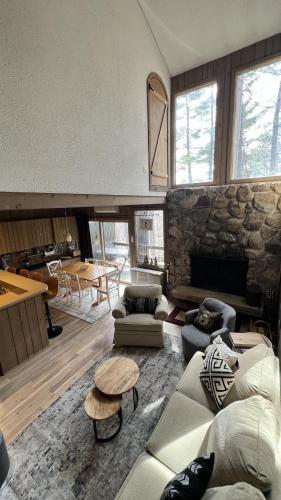 North Conway Apartment | Townhouses near White Mtn Perfect for Large Groups