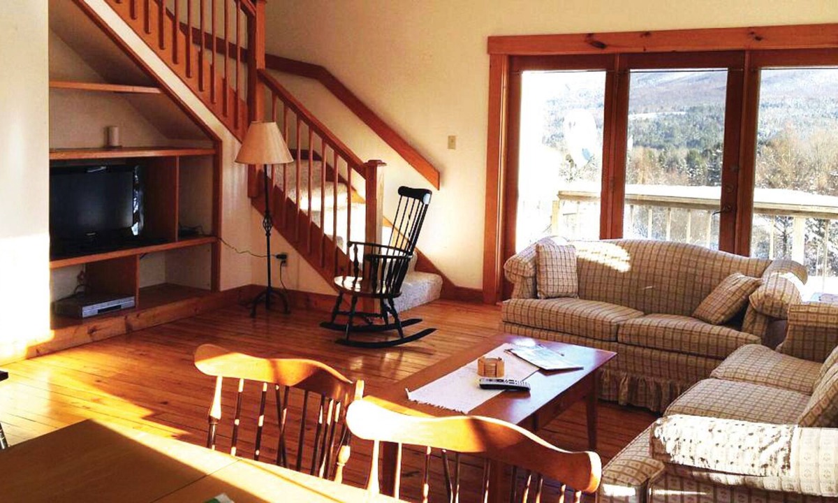 Lyndon Center Condo | Trailside Location for Your Bike Vacation!
