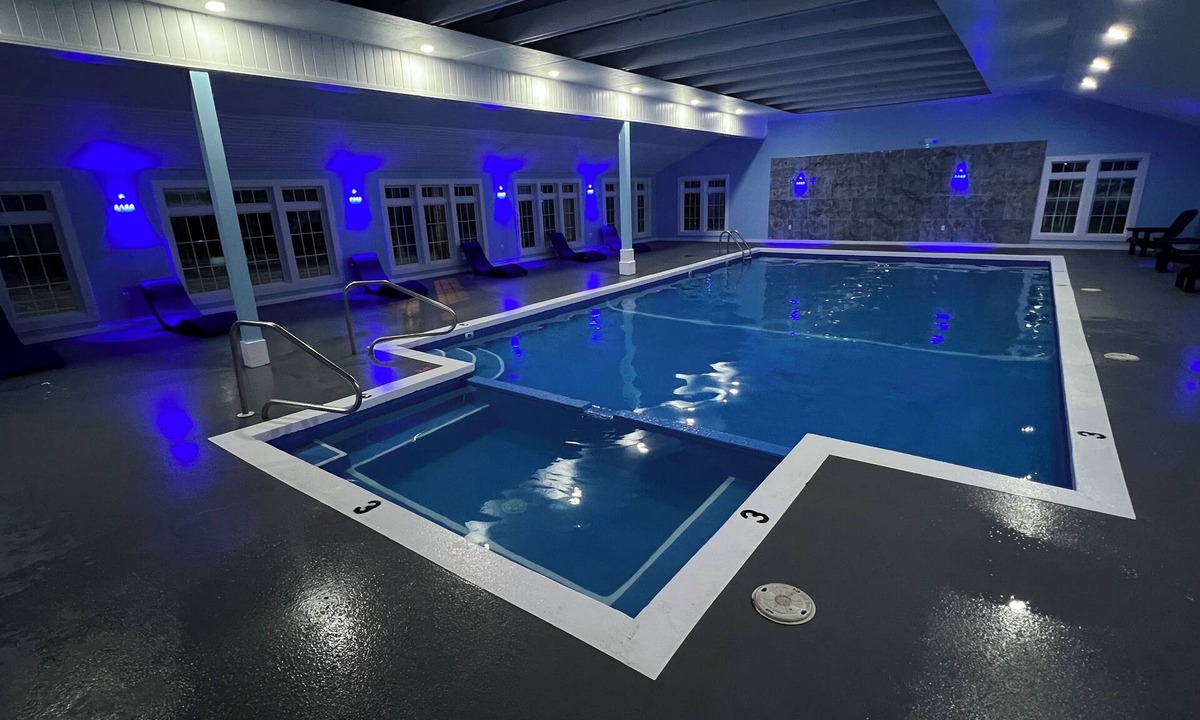 Lincoln Hotel | Travelodge by Wyndham Lincoln Near White Mountain