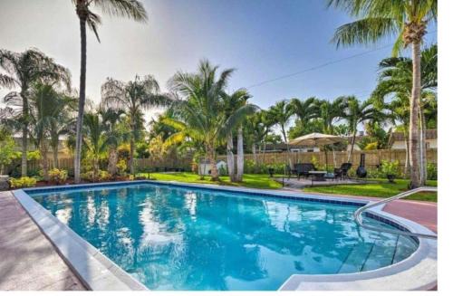 Boynton Beach House | Tropical 7BR Mini-Resort w/Pool - Near Beach