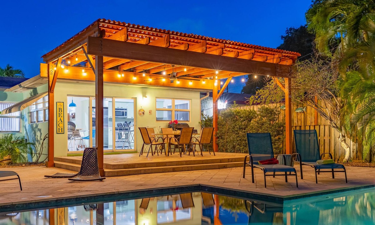 Dania Beach Villa | Tropical House with Pool & BBQ, Beach Nearby