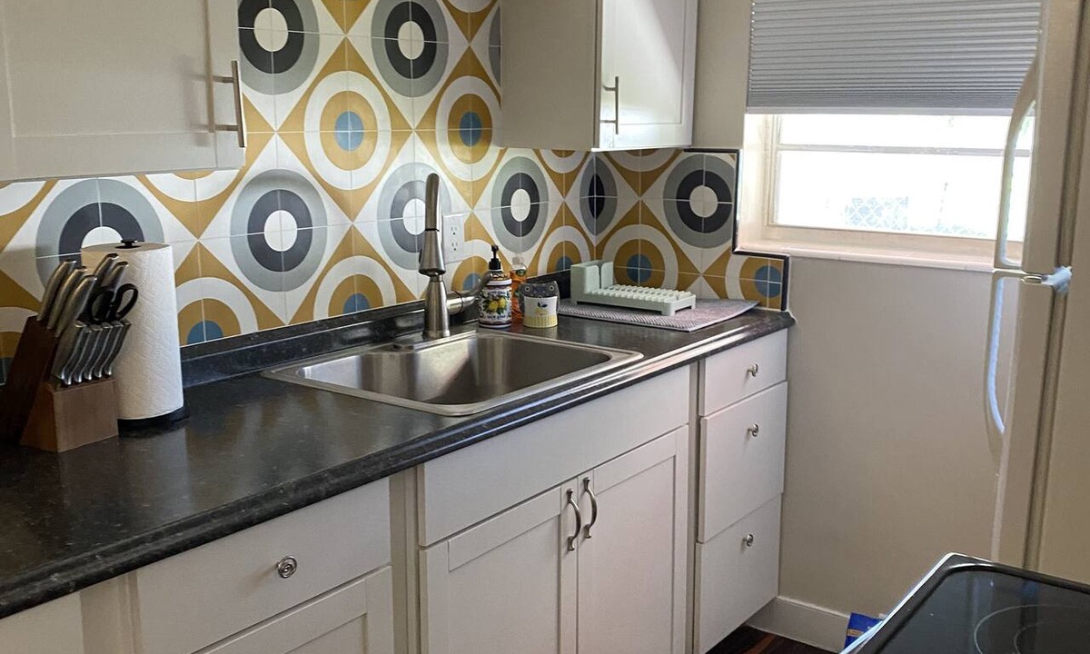 Parker Ridge Apartment | Tropical Retreat - Newly renovated Palm Beach Gem