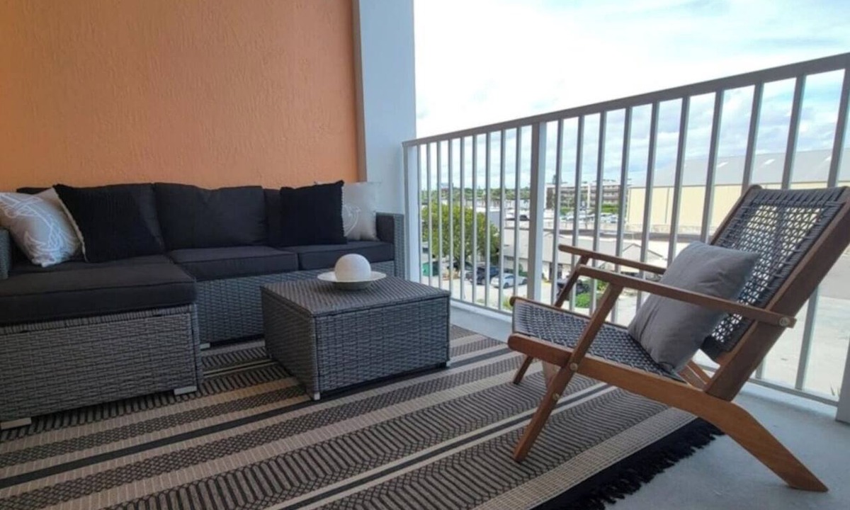 East Ocean Ave Condo | Turnkey Tranquility w/Marina and Intracoastal views