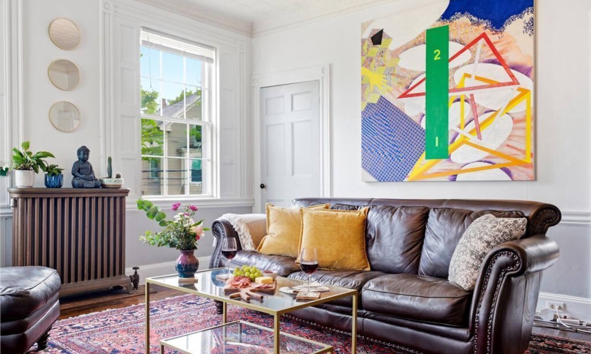 Parkside Apartment | Two Beautiful Apartments- Ideal for Groups!