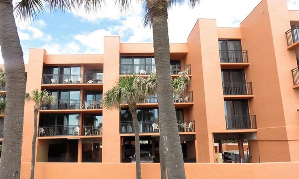 Indian Harbour Beach Condo | Two Bedroom Ocean Front, Luxury Condo, Indian Harbor, Florida (1926637)