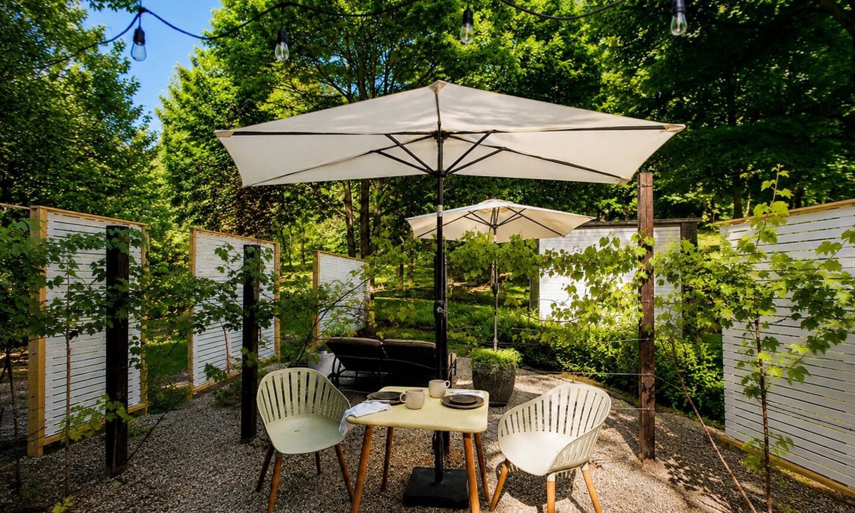 Amherst Apartment | Under the Hemlocks – Refined Boutique Retreat Near Amherst & UMass