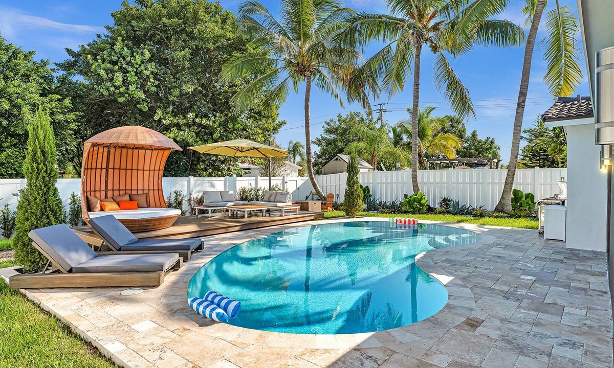Hollywood Hills House | Upscale Hollywood Oasis | Heated Pool & Fire Pit