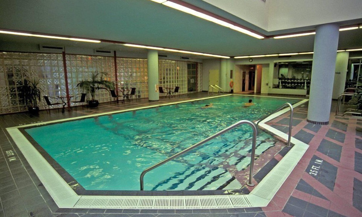 Downtown Vancouver Resort | Vancouver | Urban Retreat | Walkable + Central Location