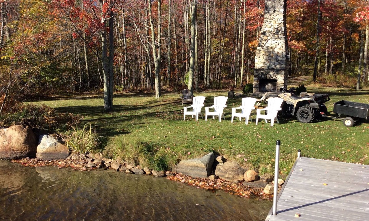Tinmouth Cabin | Vermont Lakefront Paradise