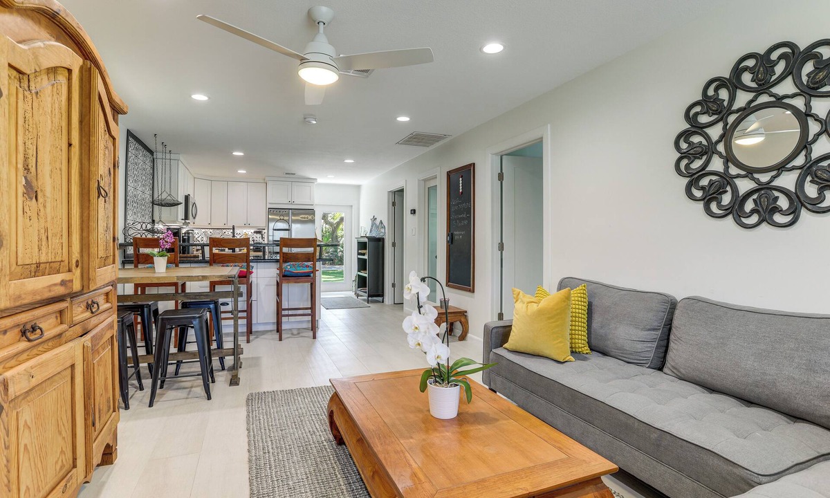 Juno Beach House | Vibrant North Palm Beach Home ~ 2 Mi to Beach!