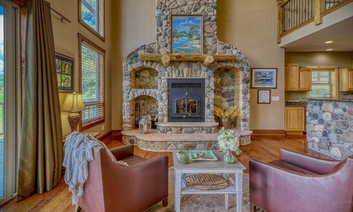 Pagosa Springs House | Views! Views! Take 3 nights get 4th Night Free Thru Oct 30th (Holidays Excluded)