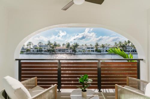 Boca Raton Apartment | Villa Arcata - 2BR Boca Water Suite