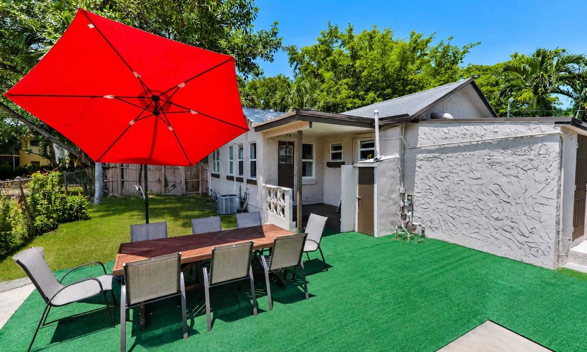 Parkside House | Villa Estudiantil STR-2000.