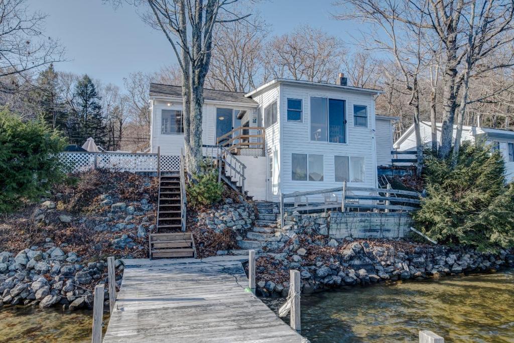 Alton Bay House | Villa Lago