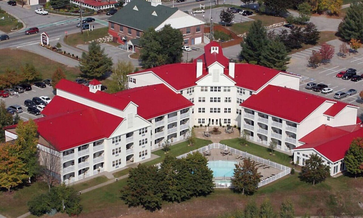 Lincoln Condo | Visit the beautiful Northeast scenery in this Studio Apt with resort amenities
