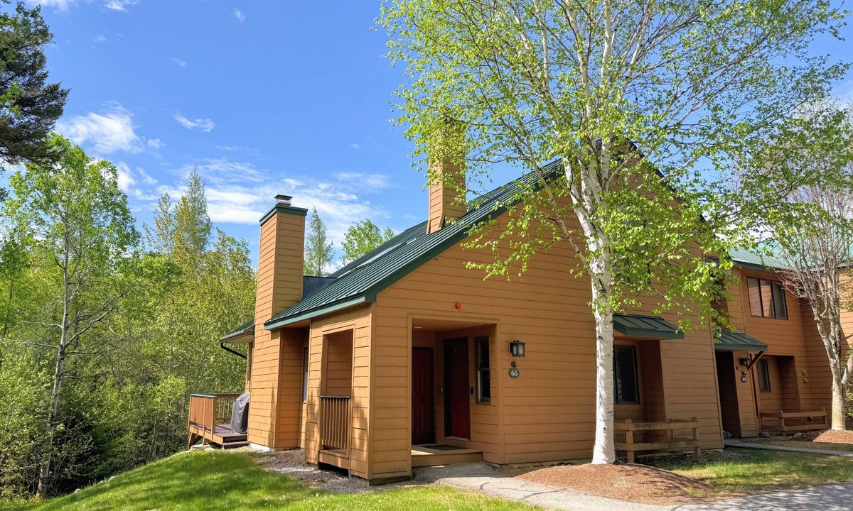 Bretton Woods House | W65: Dog-Friendly 5BR Retreat Near Bretton Woods Skiing, Trails & Omni Mount Washington Resort