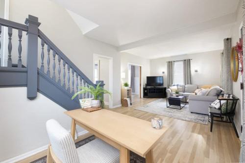 Highland Square House | Walk to Highland Square, Sleeps 8