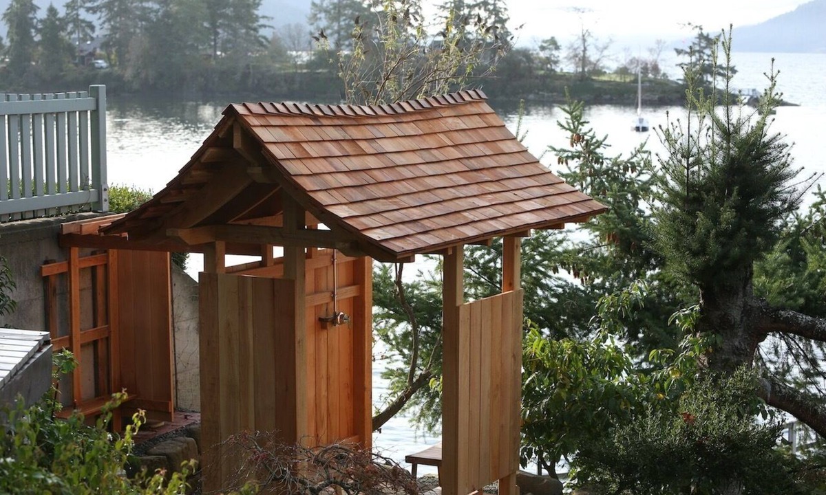 Vesuvius House | Warmest location in Canada