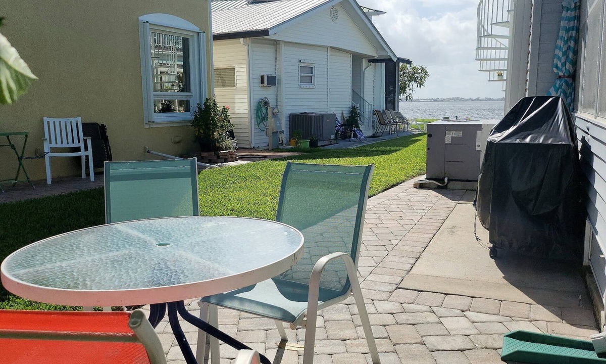 Nettles Island House | Waterfront Charm 2 Bed 1 Bath Nettles Island