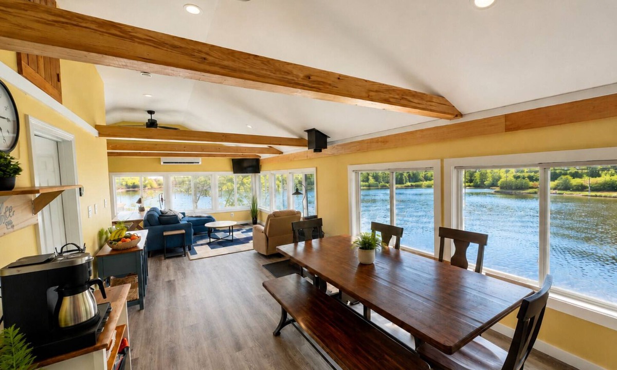 Brookline House | WATERFRONT FAMILY RETREAT - PRIVATE BEACH, DOCK & KAYAKS