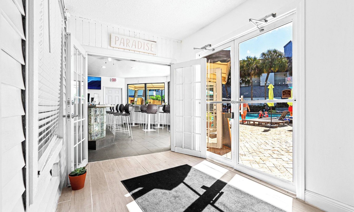 Hollywood Hotel | We Are Your Affordable Alternative in Hollywood, FL – With Breakfast!