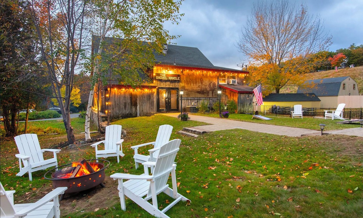 Jackson Hotel | Whitneys Inn at Black Mountain