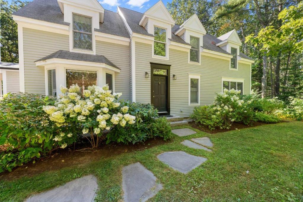 Cape Porpoise House | Wildes Woodland Retreat Firepit Close Dock Sq