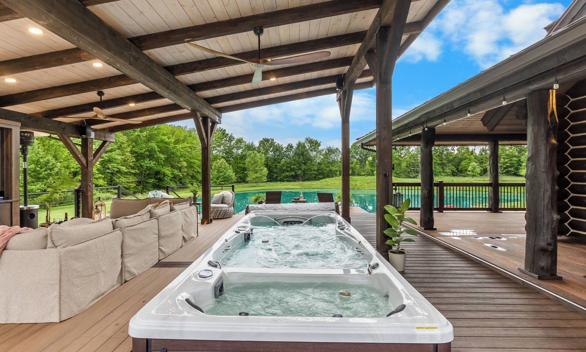 Austinburg Apartment | Wine Country Loft + Heated Swim Spa