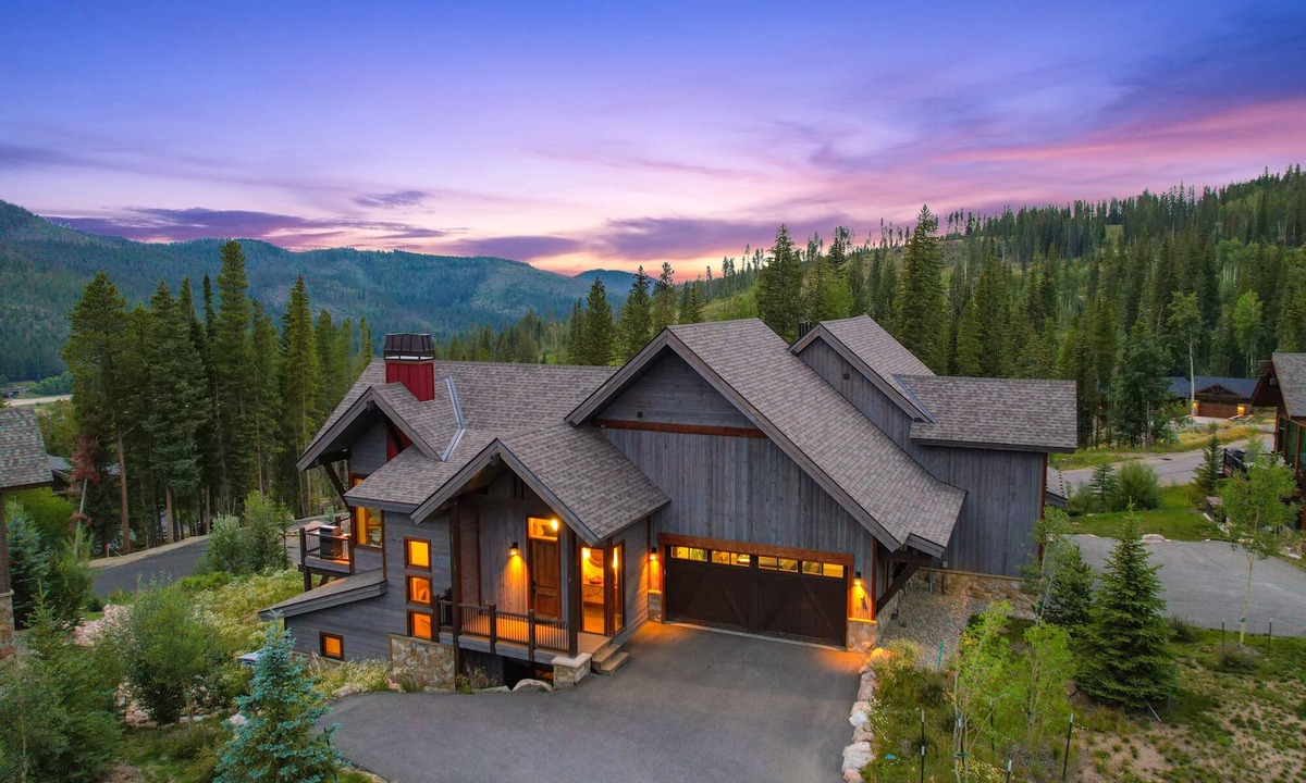 Winter Park House | Winter Park Resort Villa 607 I Private Hot Tub I Great Views I Bunk Room I Discounted Attractions