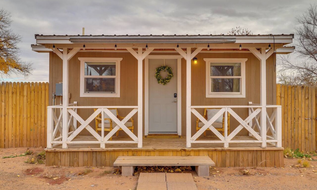 San Ysidro Apartment | Yard, Deck, Grill! Desert Hideaway By Jemez Canyon