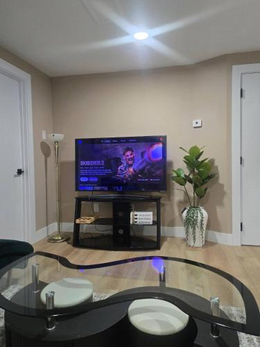 Northeast Edmonton House | Your Home Away From Home