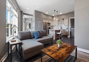 1 Bed/ 1 Bath Condo Minutes from Downtown B4