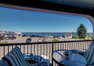 Oceanfront Lincolnville Studio with Private Balcony!