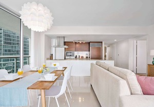 Spacious Brickell Suite with Dedicated Workspace