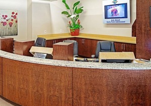Three Comfortable Units, Mini-Golf and Basketball, Fun! Free Wifi, Theme Parks