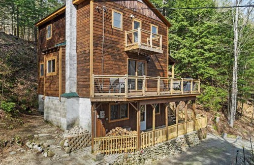 Warrensburg House | 107 m² House ∙ 2 bedrooms ∙ 8 guests