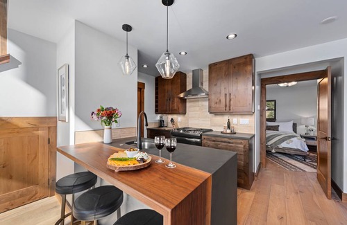 Estes Park Cabin | 147 m² Cabin ∙ 2 bedrooms ∙ 6 guests
