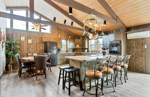 Estes Park House | 3 Bedroom W/Mountain Views!