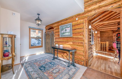 Estes Park House | 310 m² House ∙ 4 bedrooms ∙ 8 guests
