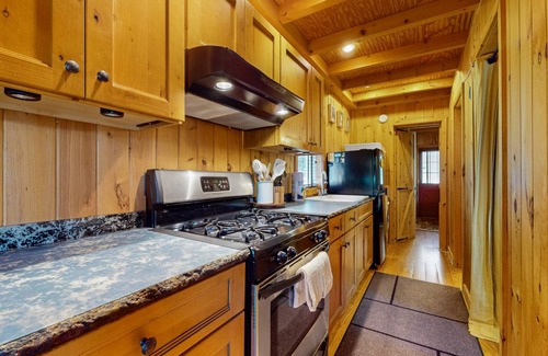 Diamond Point Cottage | 60 m² Cabin ∙ 1 bedroom ∙ 2 guests