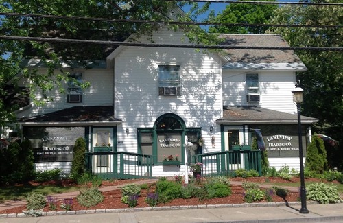 Bolton Landing Apartment | Bolton Landing Vacation Rental-sleeps 4