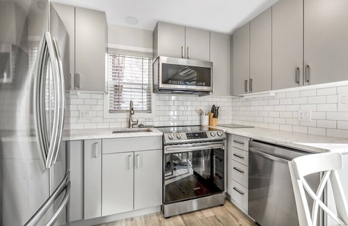 Central Okanagan Apartment | Family-friendly Cottage with Amazing Views #2