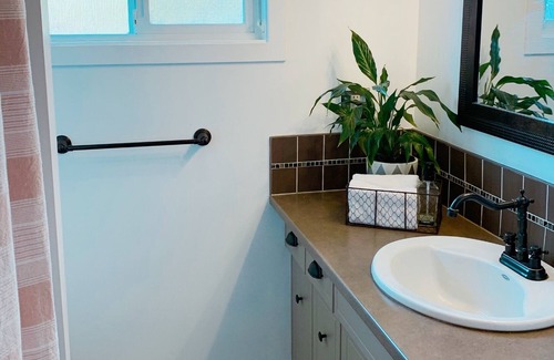 Westbank House | Family getaway in the heart of West Kelowna’s wine country - Legal