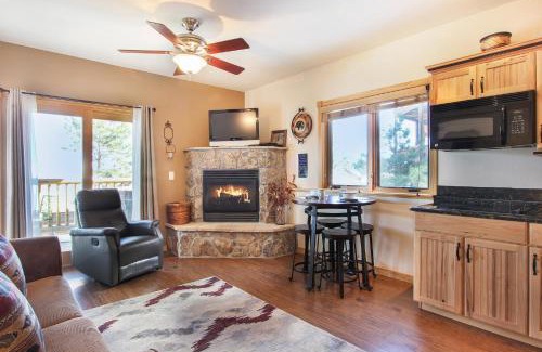 Estes Park Apartment | Lookout Mountain 27B Condo