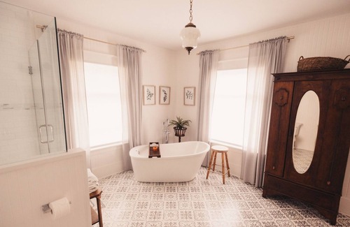 East Hill House | Luxury and sophisticated interior design with 3 bedroom and 2.5 baths and large living room.