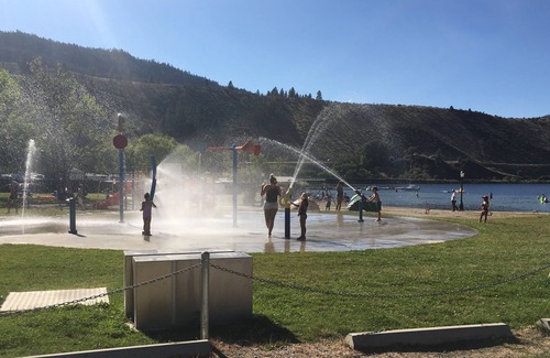 Okanagan-Similkameen House | middle of wine, golf and lake country