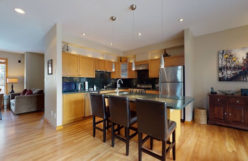 Nicklaus North House | Nicklaus North Luxury Family Townhome, Huge Floor Plan, Quiet, Private Garage
