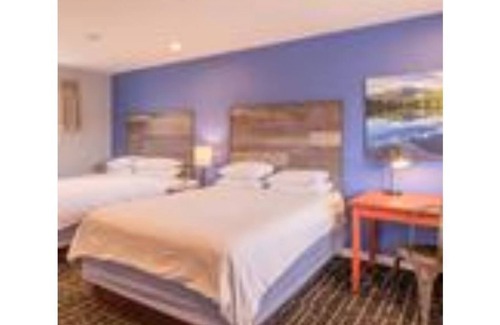 Estes Park Cabin | Private Balcony Double Queen Room With Amazing Views!